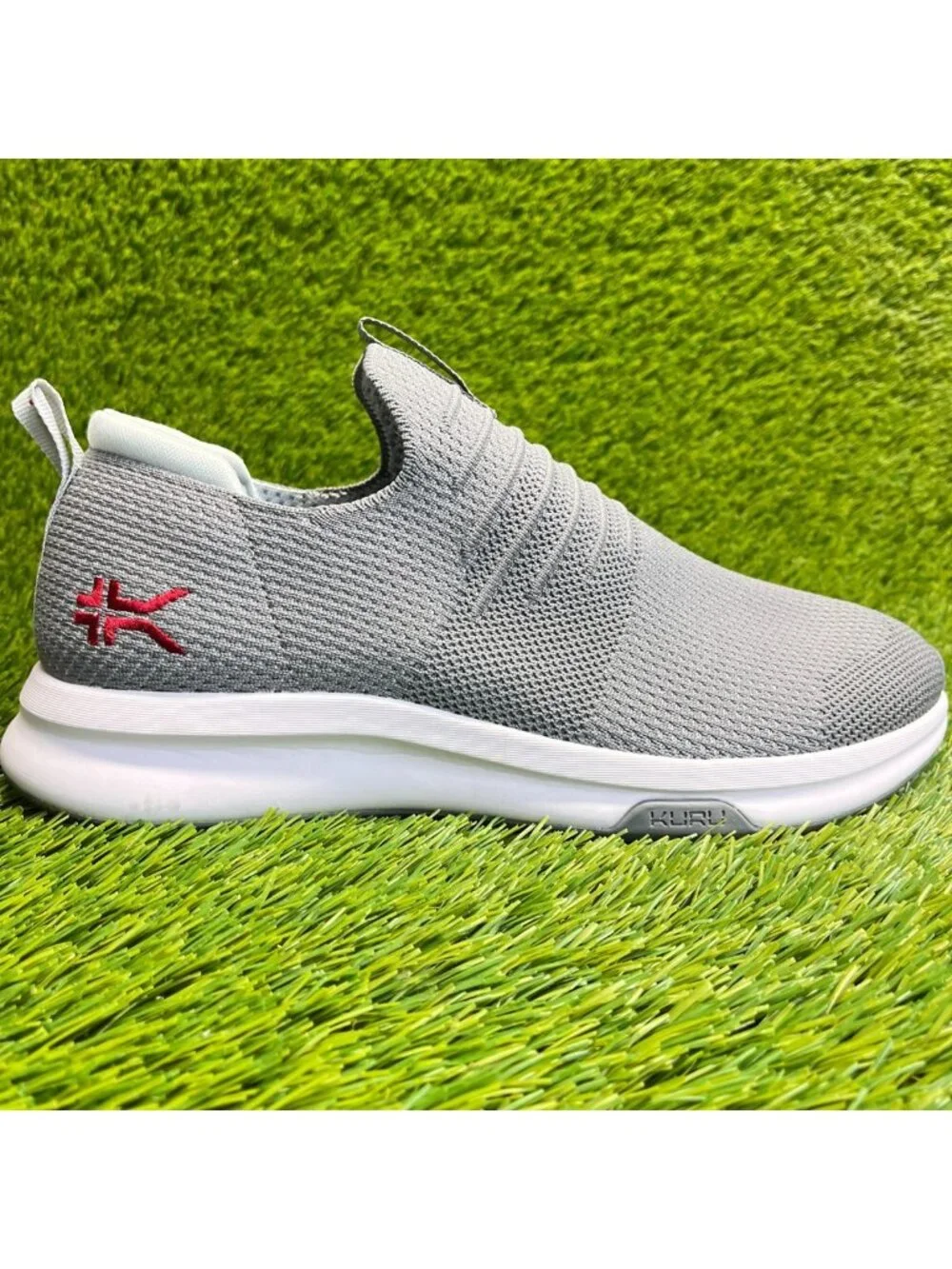 Kuru Atom Slip-On Mens Size 9.5 Gray White‎ Athletic Walking Shoes Sneakers